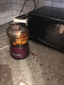 Frozen mango: 1, food processor: 0.